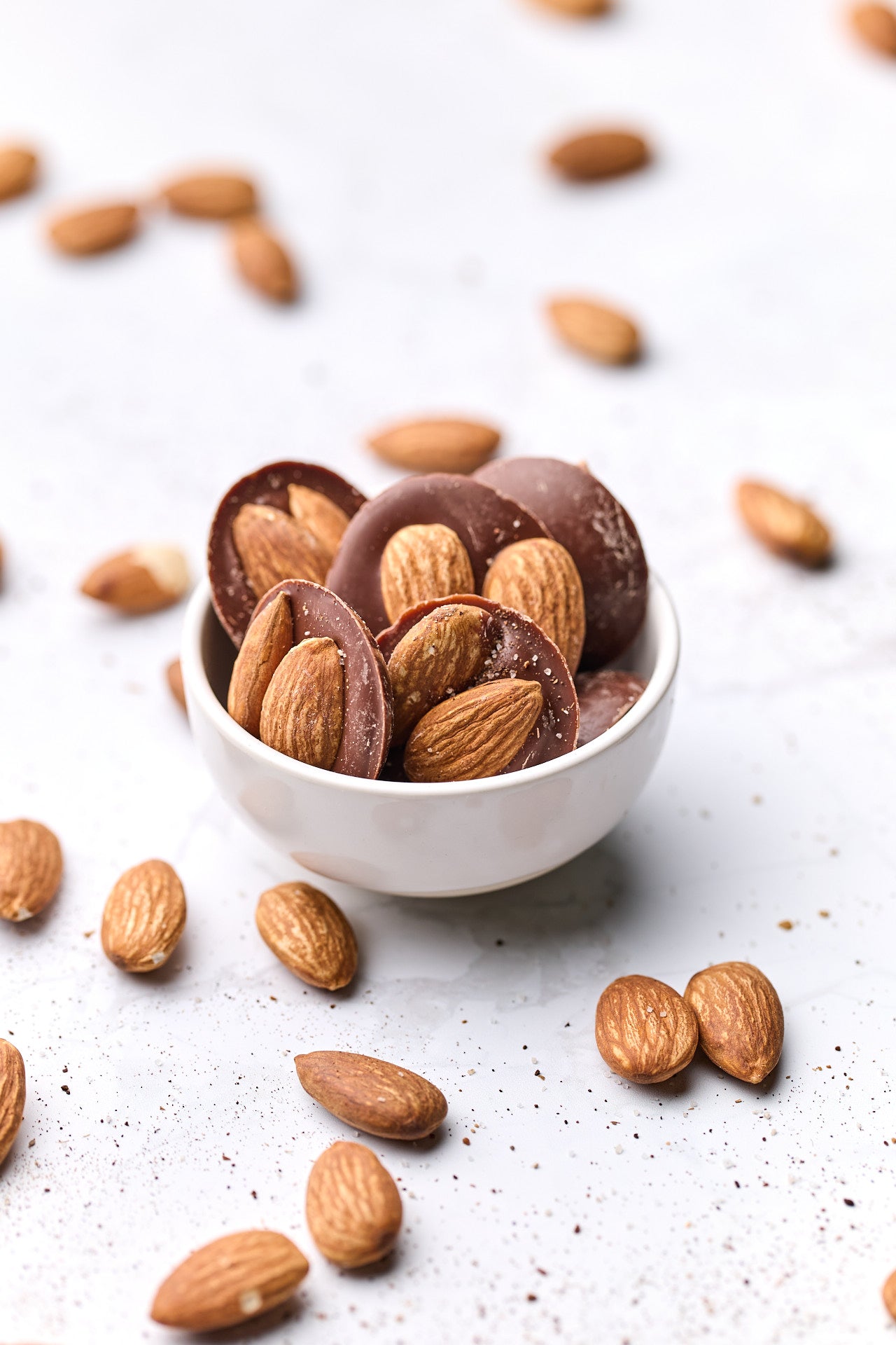 Tube | Daily Dose | Almond & Gin Salt | Dark Chocolate | 62% cacao | 200g